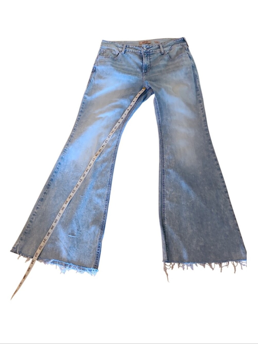 Ariat Perfect Rise Flare Jimena Jean In Snowland Light Wash Raw Hem - Picture 16 of 17